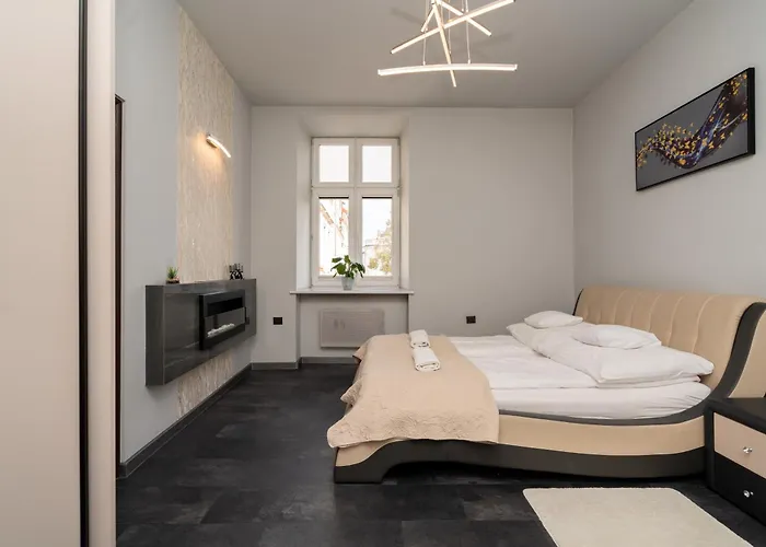 Papieski * 瓦多维采