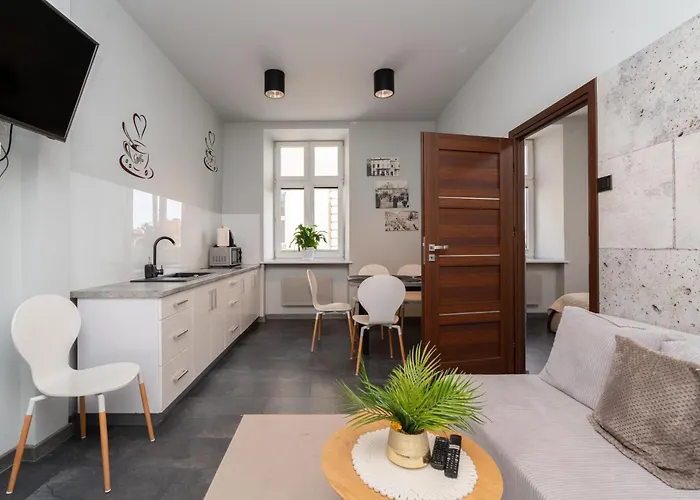 Papieski * 瓦多维采